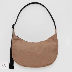 BAGGU Medium Nylon Crescent Bag ✨